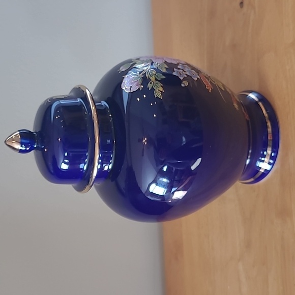 ELEGANT Vintage Handpainted Colbalt Blue Floral Ceramic Ginger Jar With Lid - Picture 6 of 16